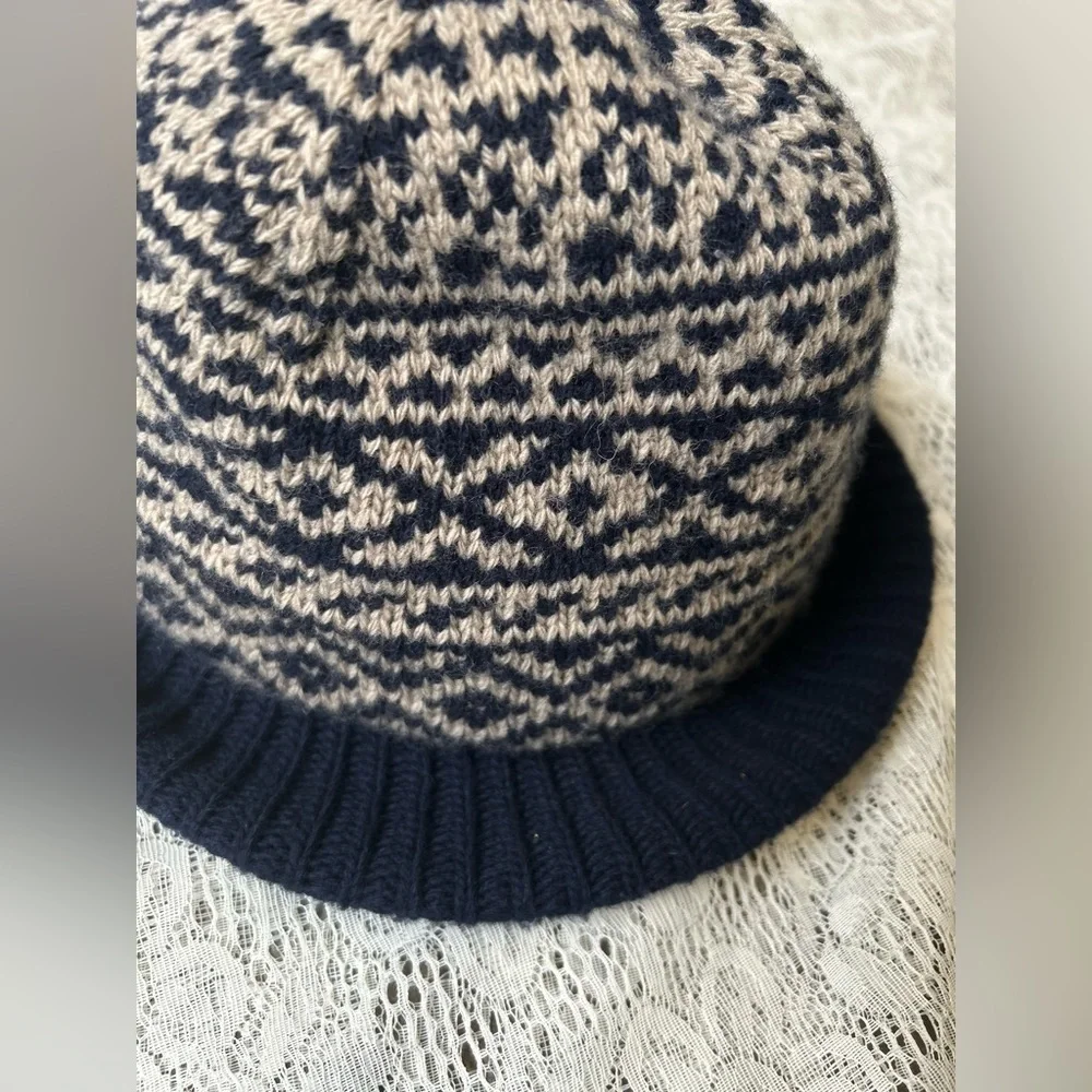 Inverni Merino Wool Navy bucket hat 57 size medium